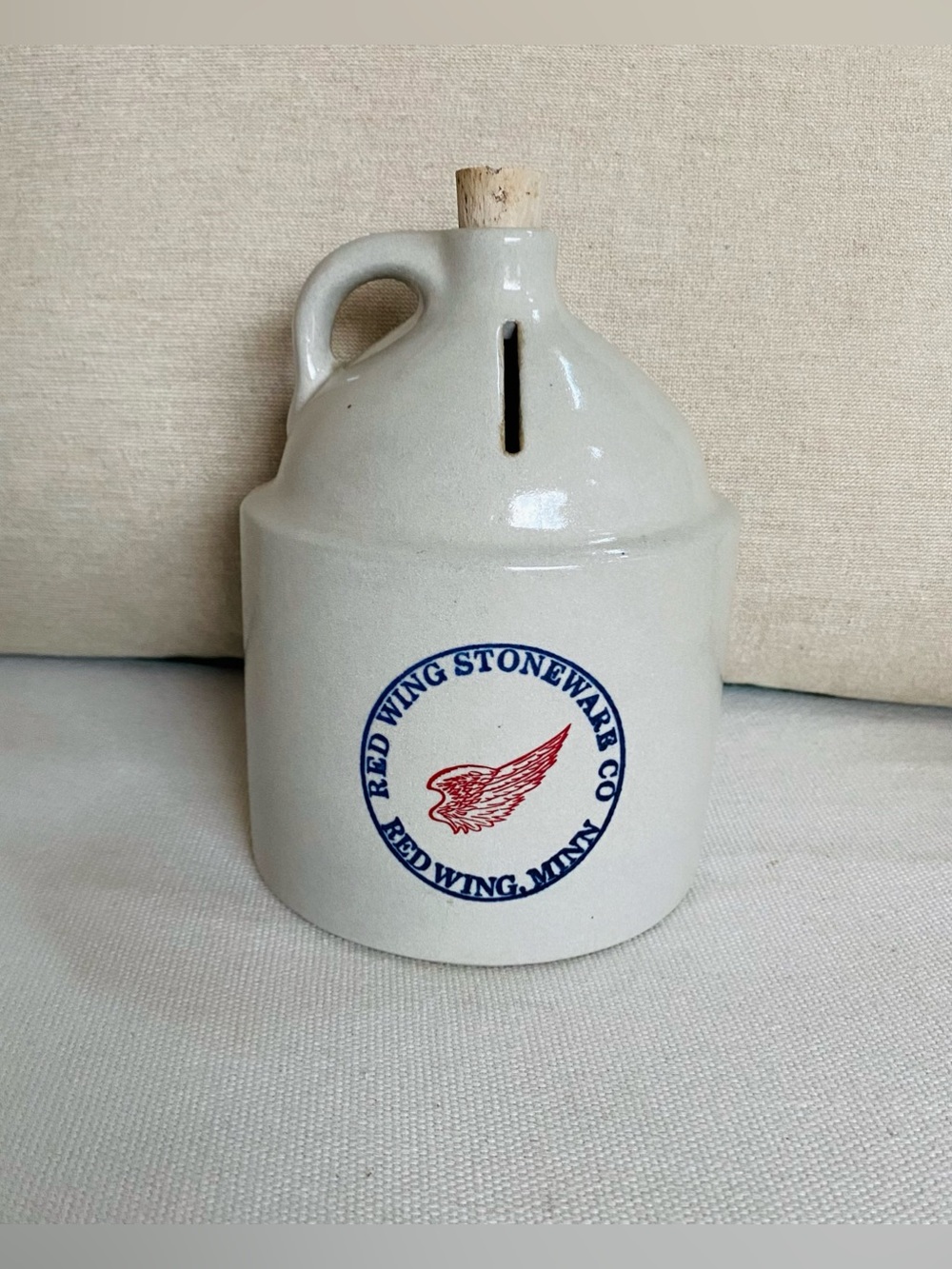 Vintage Red Wing Stoneware Co. 1.5 Pint Shoulder Jug Coin Bank with Cork